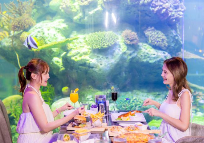 Staycation Superior 1 คืน รวมอาหารเช้า และเลือกระหว่างอาหารกลางวัน หรือ เย็น สำหรับ 2 ท่าน